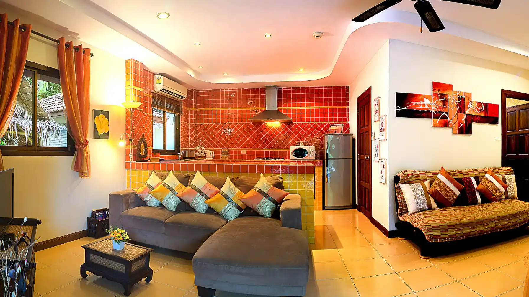Lakeside Villa living and dining area